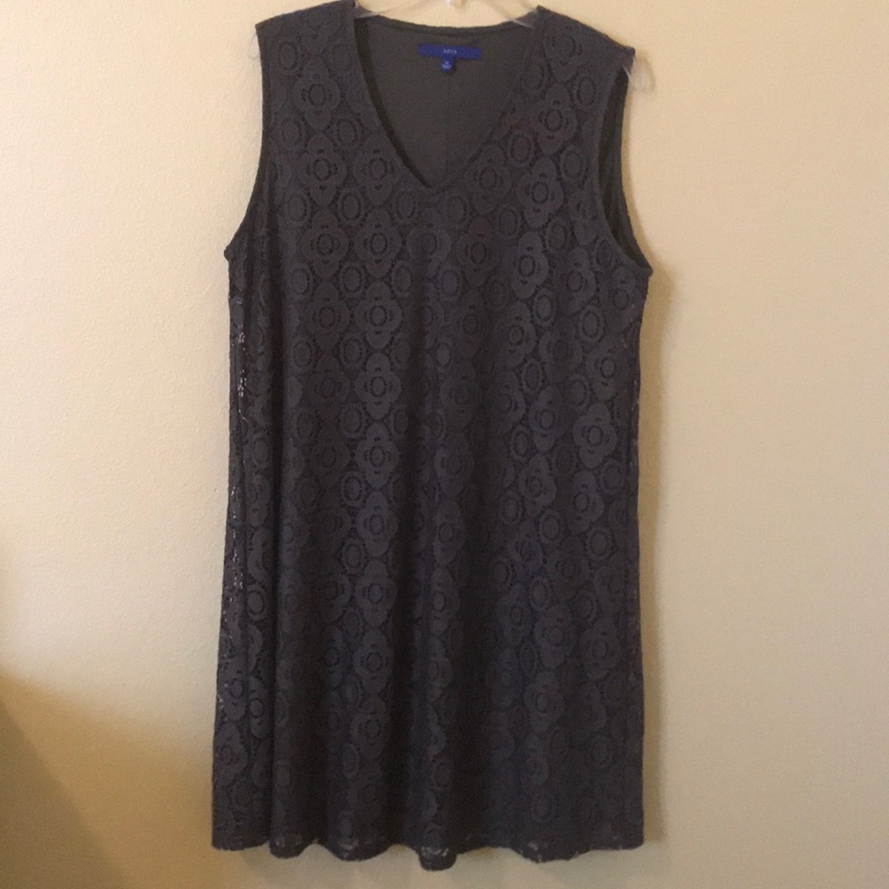 Sleeveless dress